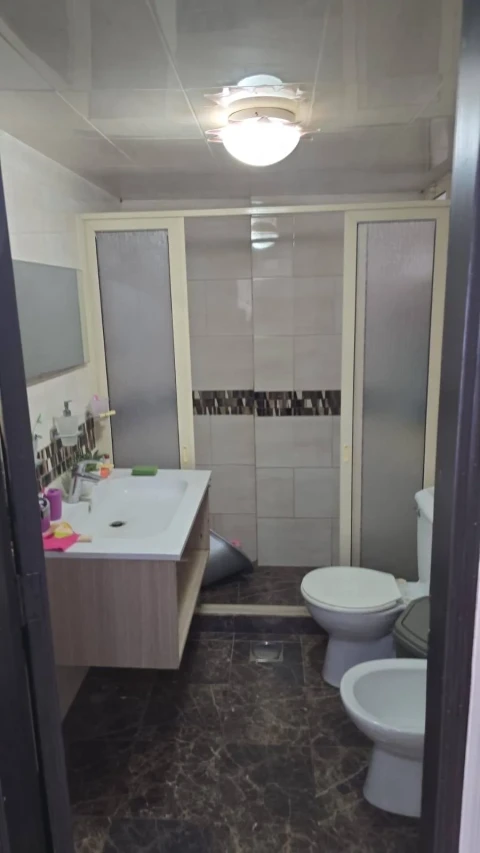 Apartment in Sakyeh for Sale in Ras Beirut - Beirut