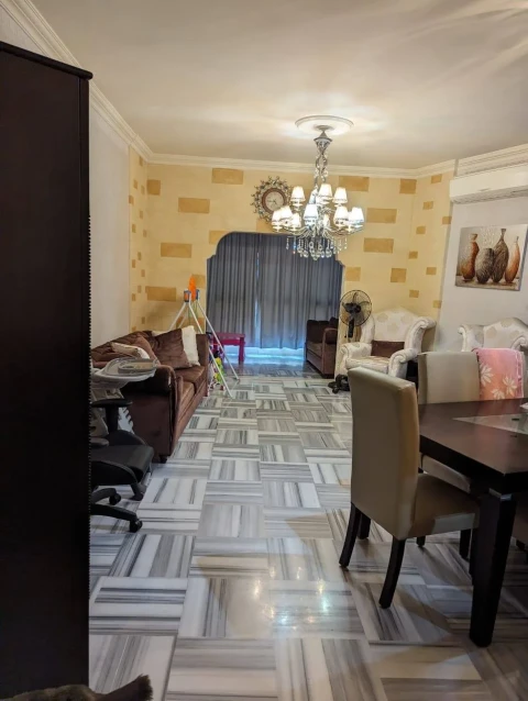 Apartment in Sakyeh for Sale in Ras Beirut - Beirut